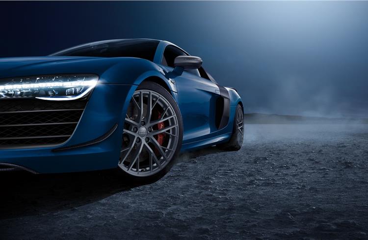 The 5.2 litre, V10 engine accelerates the R8 LMX from 0-100kph in just 3.4 seconds.