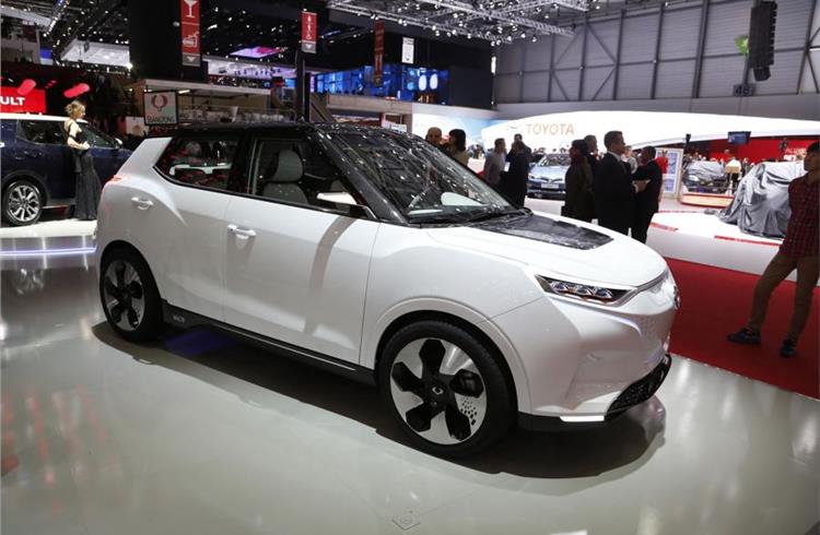 The Ssangyong Tivoli EVR features an electric motor supported by a one-cylinder range-extender engine.