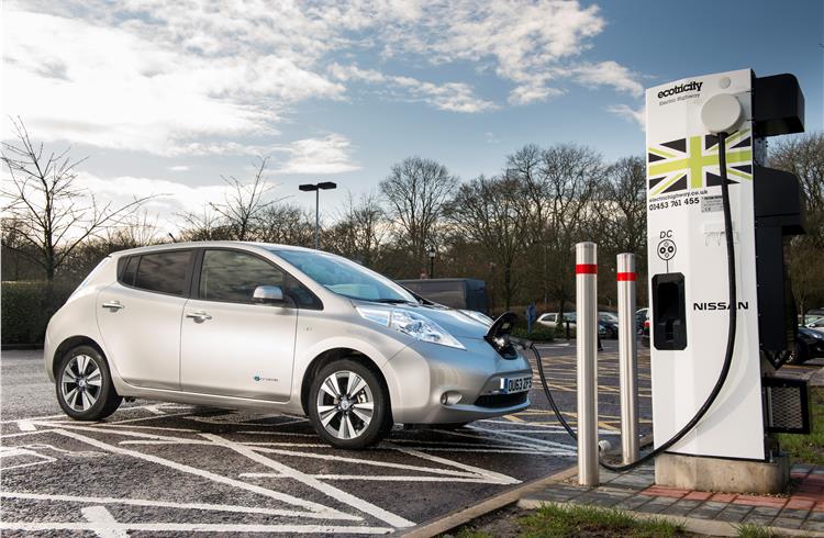 Nissan installs Europe's 1,000th 30-minute electric car charger