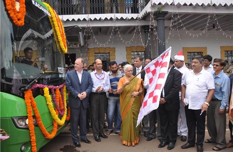 India’s first Euro 6 biogas bus and ethanol buses begin plying in Goa