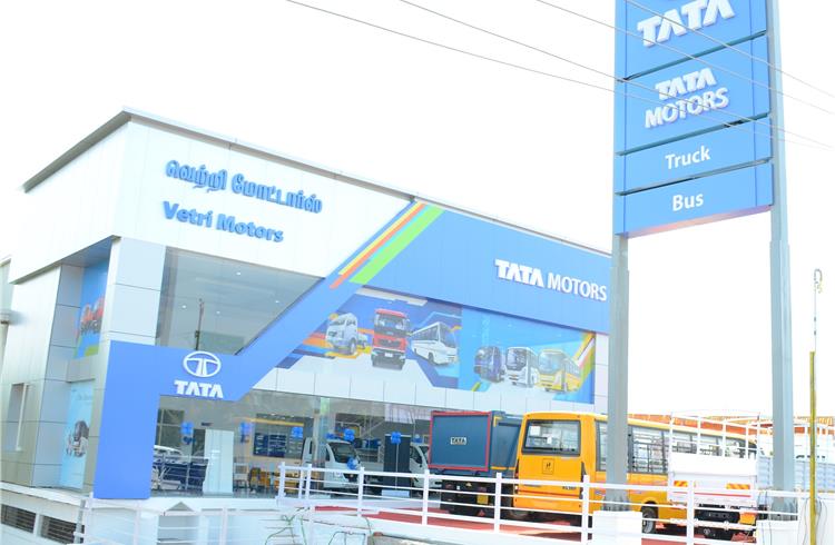 On June 17, Tata Motors inaugurated a new dealership in Madurai – Vetri Motors. The 3S facility will cater to customers in Madurai, Dindigul, Theni and Virudhnagar districts of Tamil Nadu with Tata Mo