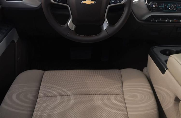 Chevrolet’s Safety Alert Seat uses haptics, a tactile feedback technology that re-creates the sense of touch by using left and/or right ‘tapping’ vibration pulses to direct the driver to the location 