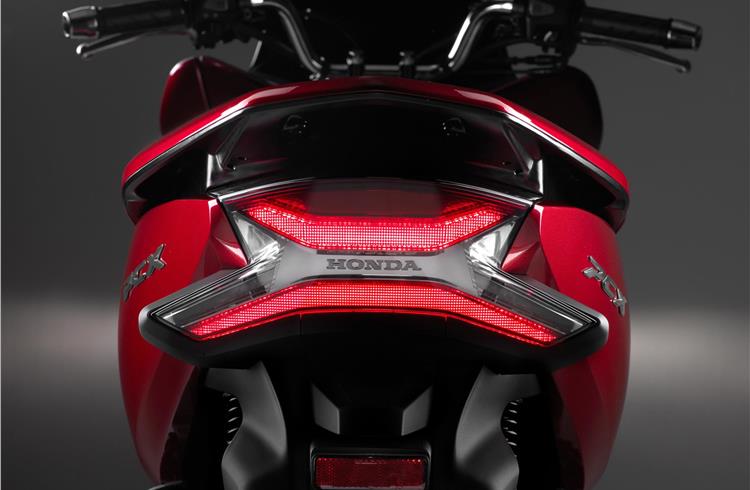 Honda reveals 2018 PCX125 scooter