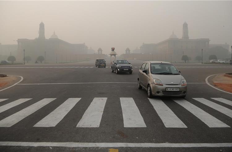 Delhi smog a warning, minister moots comprehensive mobility plans for cities