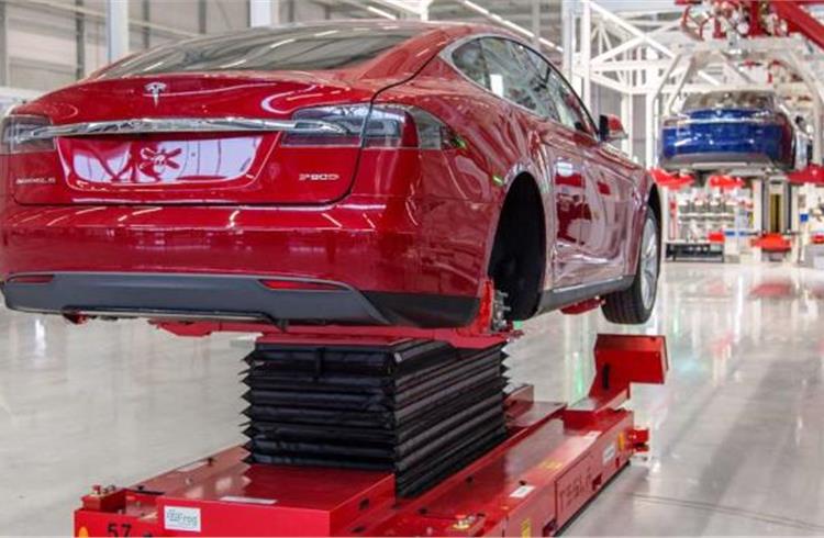 Tesla Motors reports losses of £220 million for Q2-2016