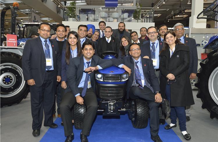 Escorts unveils its electric tractor at Agritechnica 2017   