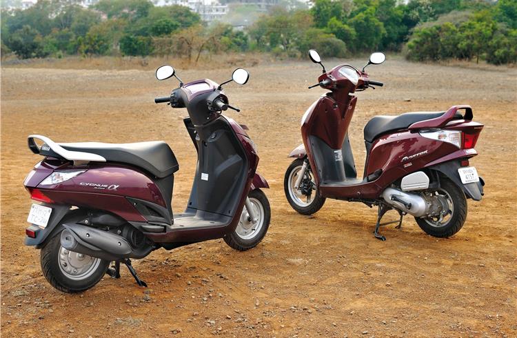 India car sales fall 10 percent in April 2014, scooters shine