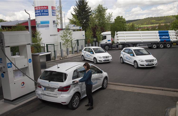 Germany's first hydrogen filling station on the autobahn opens