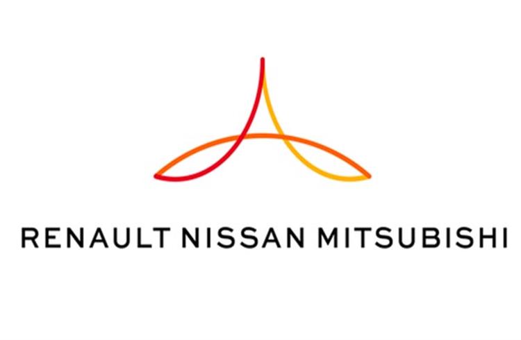 The new Renault Nissan Alliance logo aims to symbolise the growing convergence and cooperation between the member companies.