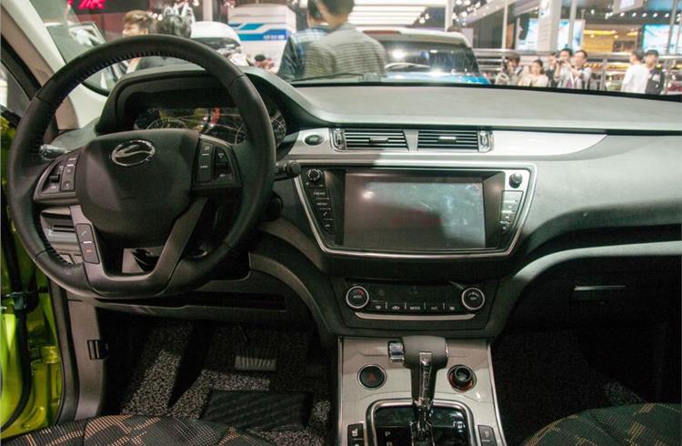 The X7 copycat has a very similar dashboard and a larger touchscreen.