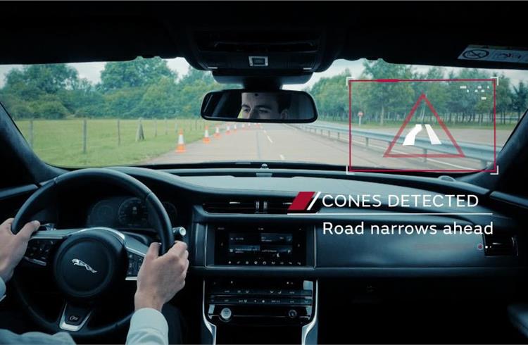 Jaguar Land Rover Roadwork Assist.