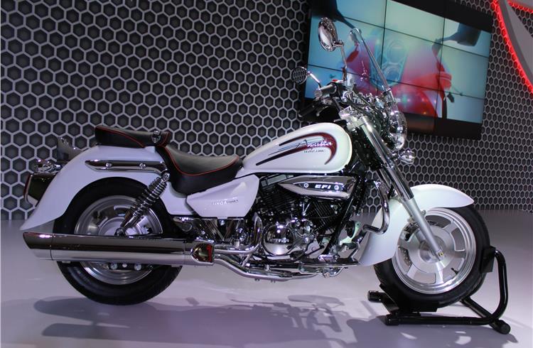 Auto Expo 2014: DSK Hyosung debuts at Auto Expo, launches Aquila 250
