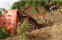 Mumbai-Pune Expressway sees yet another horrific accident