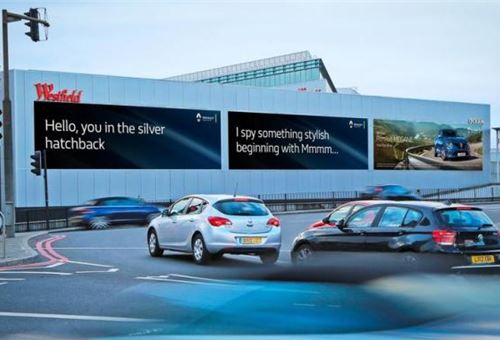 Renault launches car recognition billboard technology