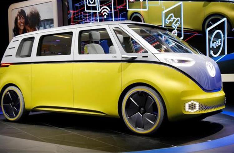 Volkswagen reveals Microbus concept at Detroit Motor Show