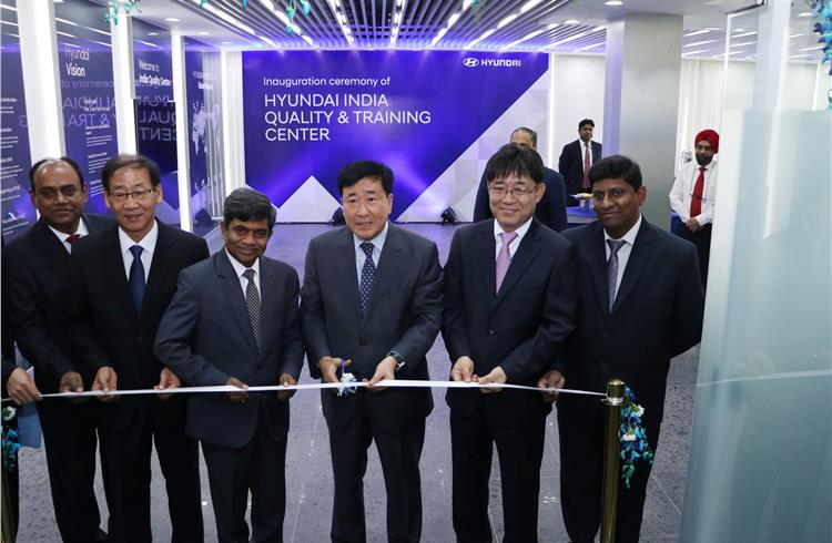YK Koo, MD & CEO, Hyundai Motor India, and Rakesh Srivastava, director (Sales & Marketing), along with key company executives, inaugurate the INQC.