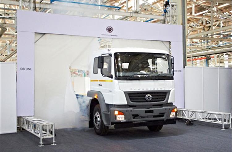 Daimler India Commercial Vehicles starts commercial production with a 25-tonner