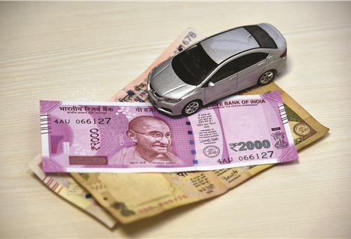 Cash crunch hits auto sales, November numbers down 5.48%