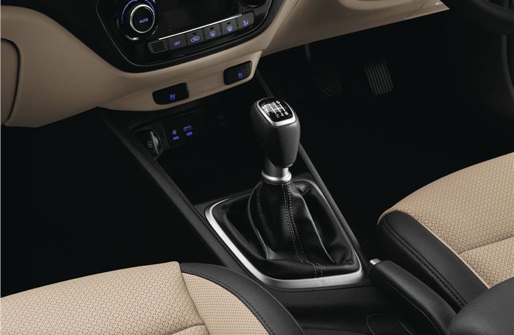 6-speed manual gearbox on both petrol and diesel; replaces earlier 5-speed manual option on petrol.