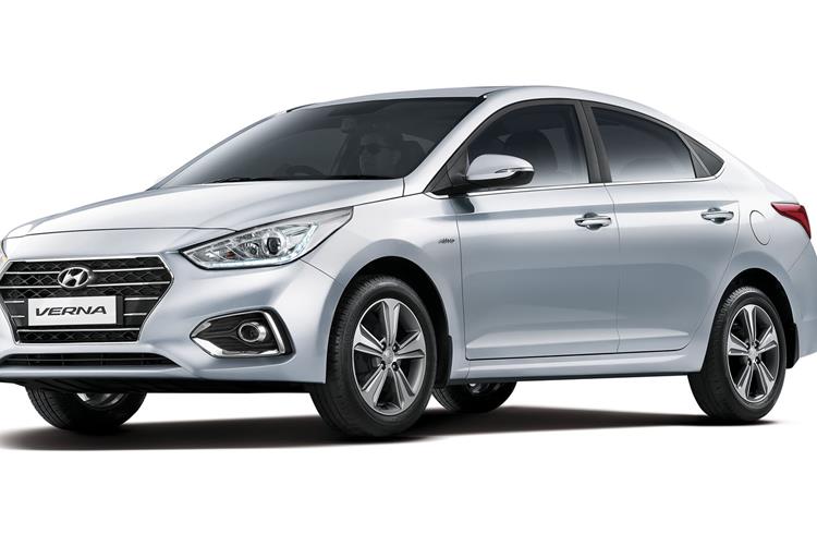 Hyundai has debuted the signature cascading grille design at the front, also to be seen in future models.