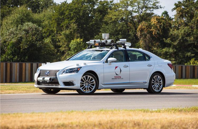 Toyota scouts for automated driving software engineers for new facility in Tokyo
