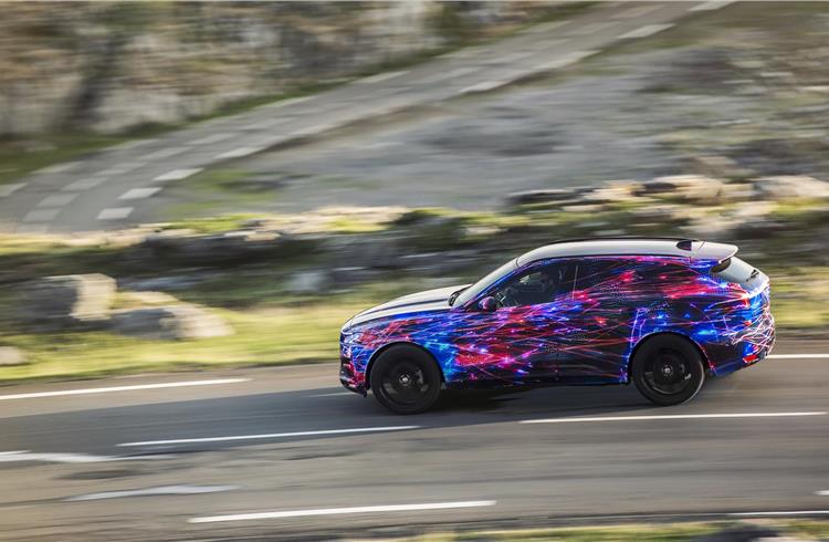 The F-Pace is the latest aluminium-intensive Jaguar and will be manufactured in Solihull, UK.