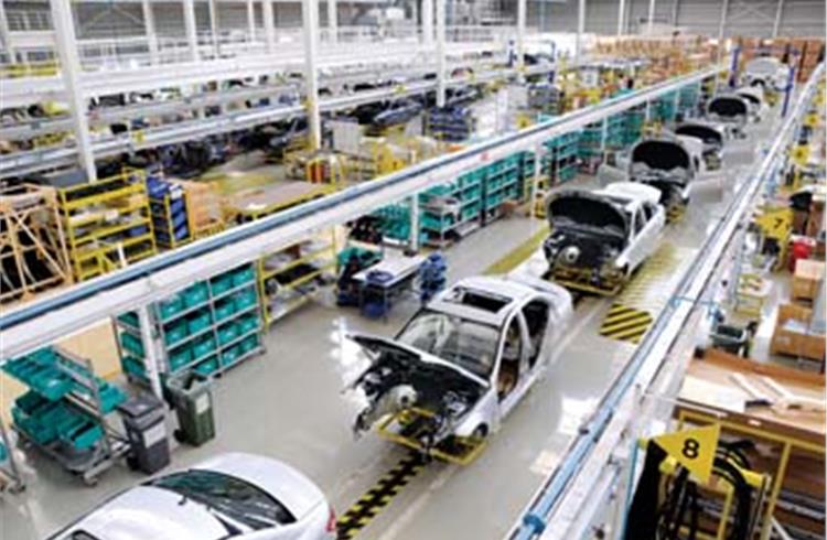Mercedes-Benz opens Chakan plant