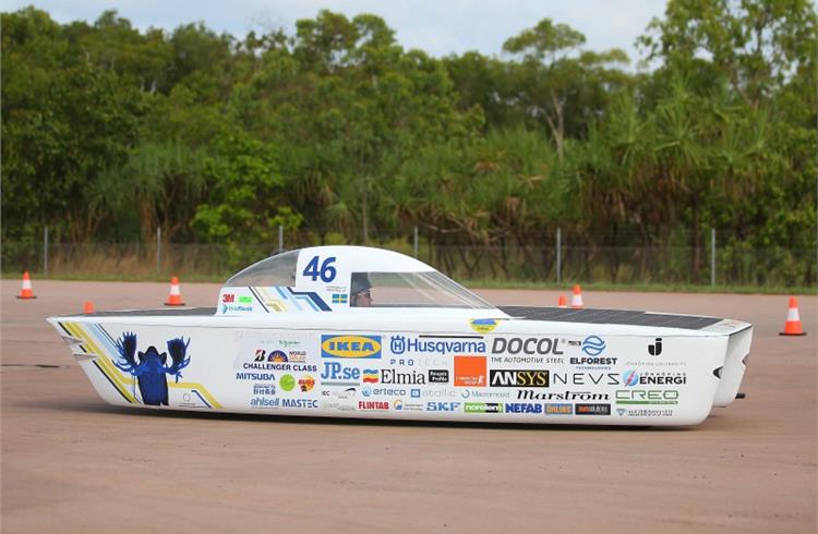 Biggest-ever World Solar Challenge adventure run begins today in Australia