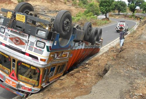 Two-wheelers and commercial vehicles see highest road accident fatalities