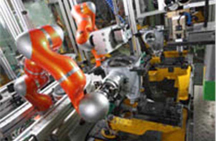 Kuka Robotics to launch  Quantec and LWR in India