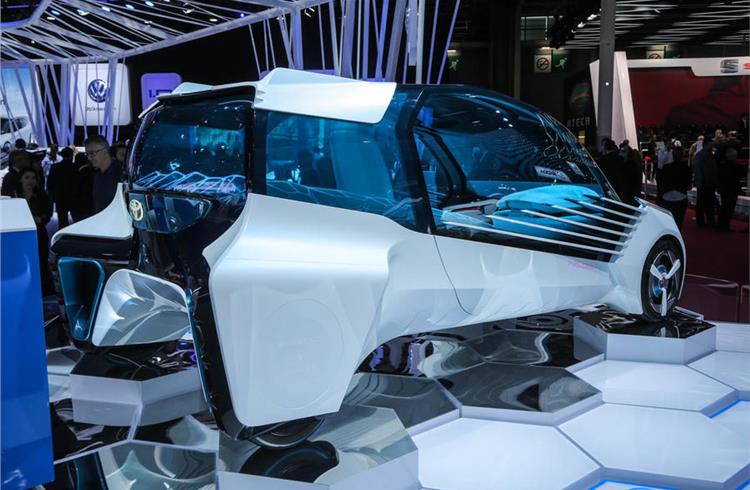 Toyota displays FCV Plus at Paris Motor Show
