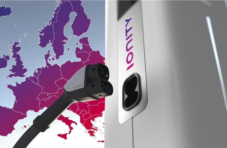 A charging capacity of up to 350 kW enables significantly reduced charging time; multi-brand compatibility with current and future generations of EVs through Combined Charging System.