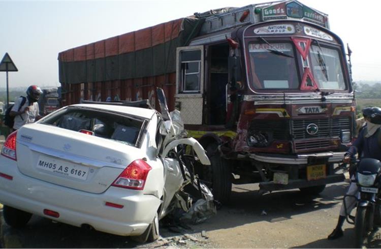 Nitin Gadkari urges citizens to follow traffic rules, contribute towards road safety