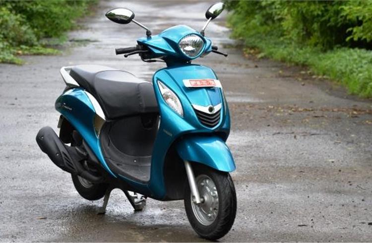 While Fascino sales peaked in April 2016 at 21,604 units, Yamaha recorded its best-ever scooter sales in July 2016 with 37,126 units.