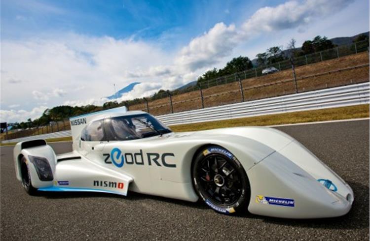 Nissan’s ZEOD RC hits 300kph on electric power at Le Mans