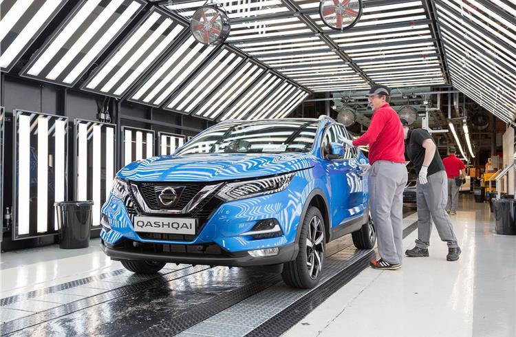 2017 Nissan Qashqai starts rolling out from Sunderland plant