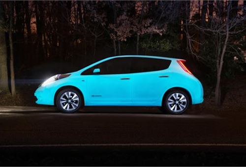 Nissan's Glow-in-the-Dark car paint