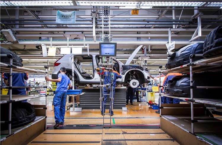 Volvo starts production of XC40 compact SUV in Belgium