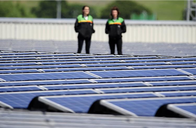 Solar farm helps drive Mini plant in Oxford