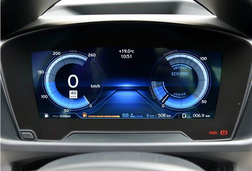 Bosch collaborates for BMW i8’s display-based instrument cluster