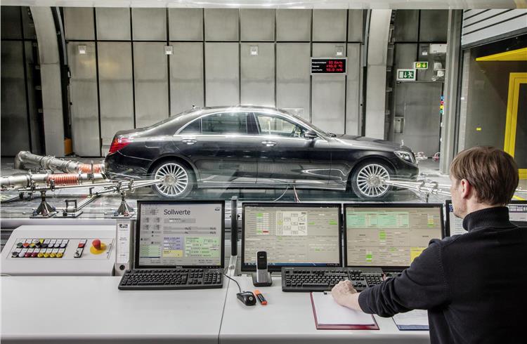 An S-class with the CO2-based air-conditioning system in the aero acoustic wind tunnel in Sindelfingen, Germany.