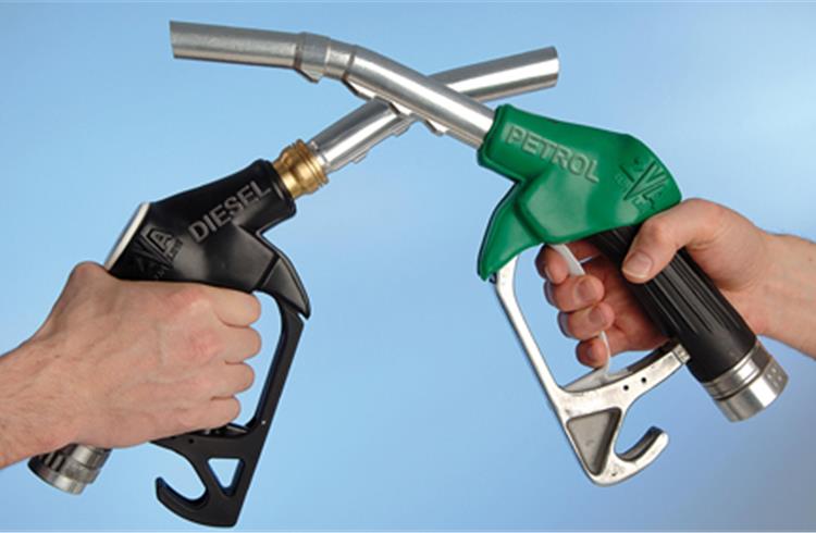 SIAM calls for bridging price gap between petrol and diesel fuels
