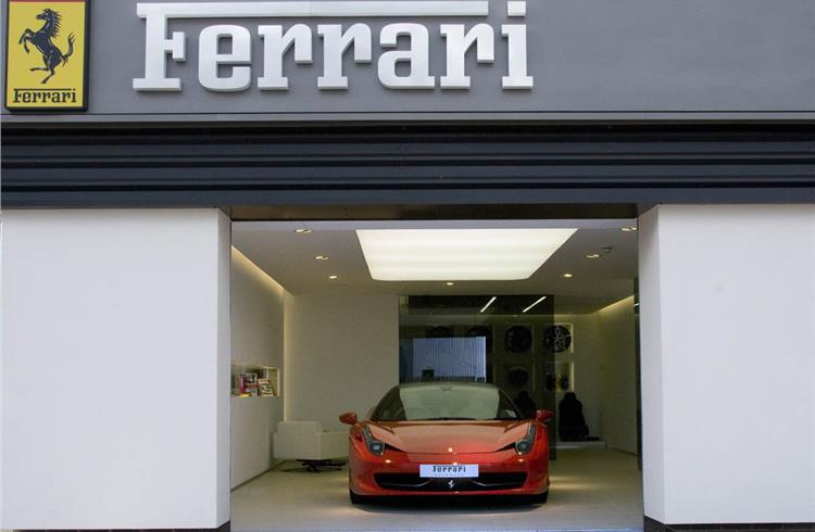 FCA plans to sell around 10% of Ferrari to investors, 10% will remain with Piero Ferrari, the son of Enzo Ferrari, and  80% of shares will be distributed to existing Fiat Chrysler shareholders.