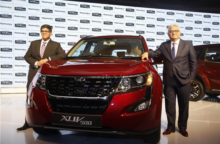 R-L: Rajan Wadhera, president, Automotive Sector, Mahindra & Mahindra and Veejay Nakra, Chief of Sales & Marketing, Automotive Division, Mahindra & Mahindra Ltd at the launch of the new XUV500.