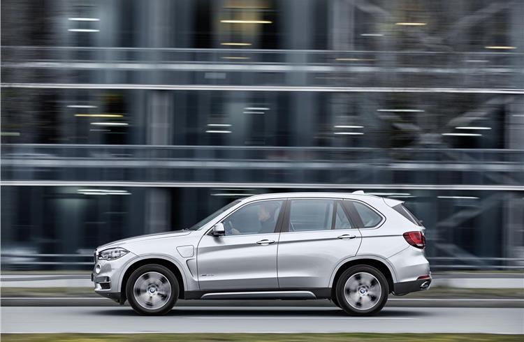 The BMW X5 xDrive40e will be the first model worldwide to feature the new ZF plug-in hybrid in volume production.