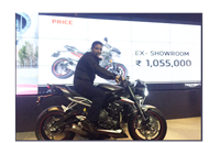 Triumph launches Street Triple RS at Rs 10.55 lakh