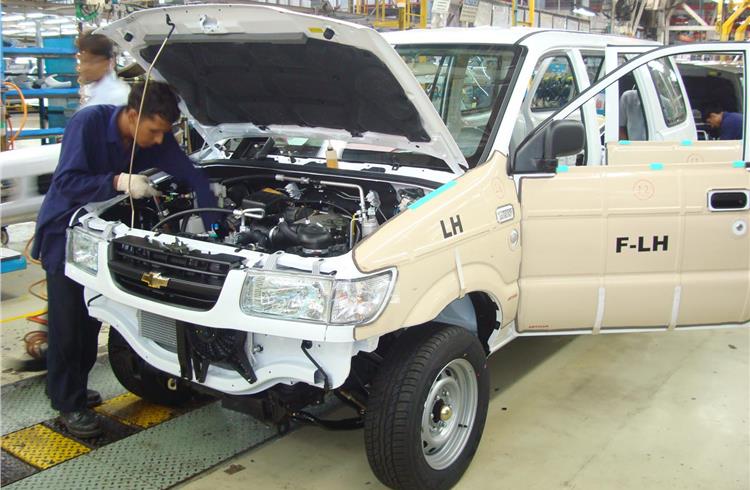 The Chevrolet Tavera assembly line at the Halol plant.