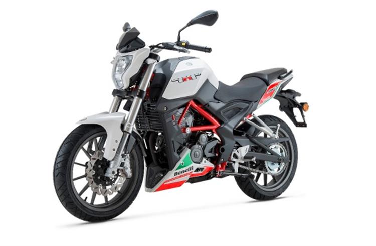 The TNT 25 is the first single-cylinder motorcycle and sixth offering from the Benelli brand in India