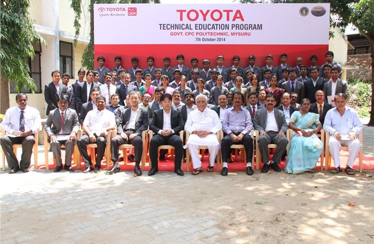 Toyota launches advanced service advisor training under T-TEP program in India