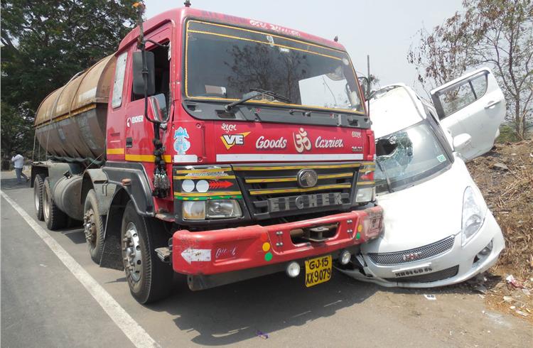 In 2014, road accidents grew 1.8% (450,898 cases) as compared to 2013 (443,001 cases).